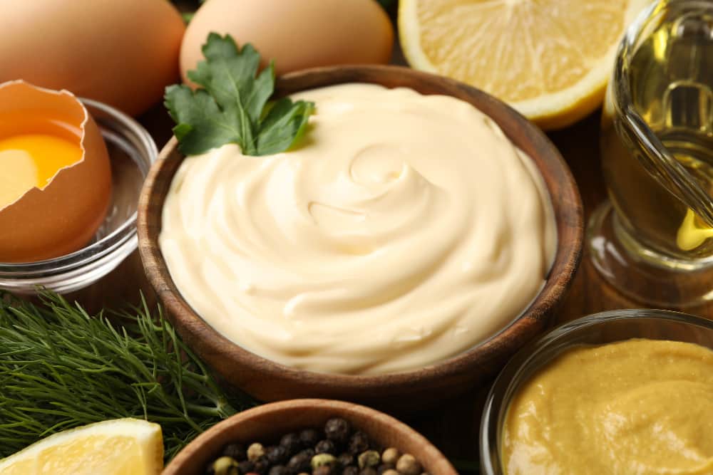 Bol en bois de mayonnaise