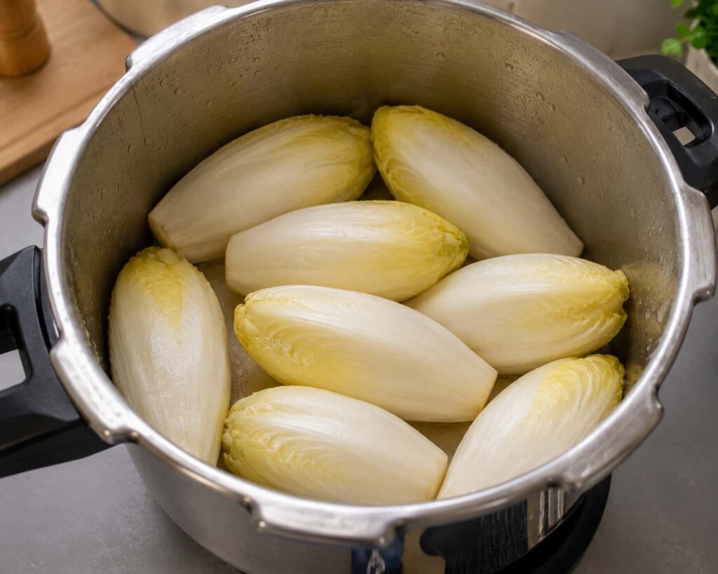 Endives dans autocuiseur