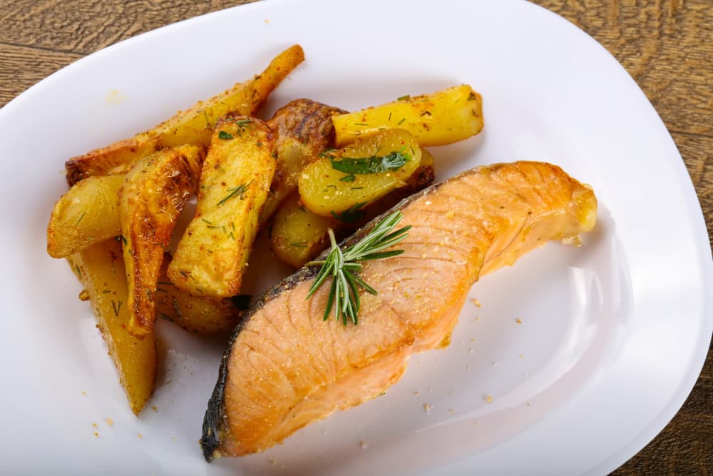 Saumon au four avec pomme de terre